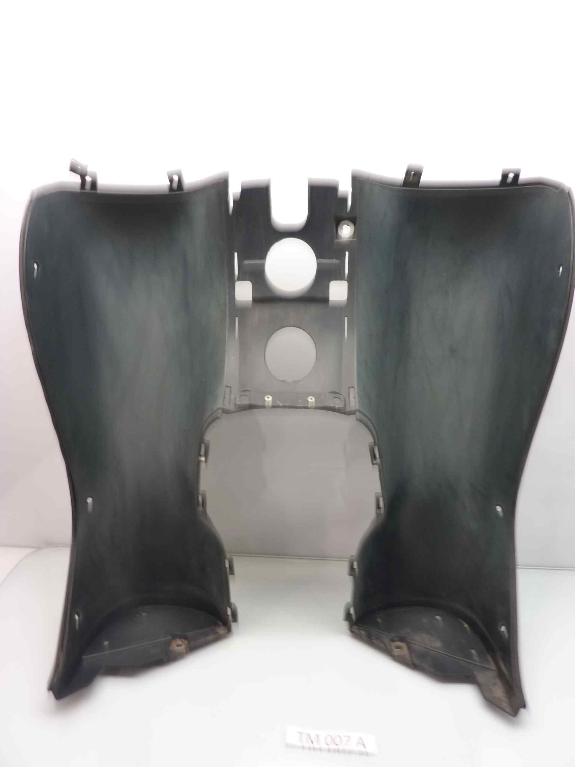 BMW C1 125 200 COPERTURA CENTRALE CARENA PEDANA COD 46632328879 - immagine 2