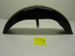 Parafango anteriore Benelli America 49 lunghezza totale 657 mm - altezza massima al piano 230 mm - larghezza massima centralmente 102 mmNUOVO fondo di magazzino, Vedi foto, leggi descrizione