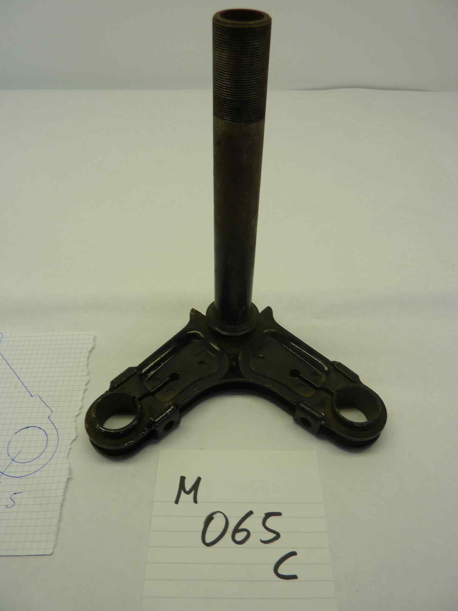 GILERA 98 124 150 piastra sterzo inferiore con canotto nera - immagine 3