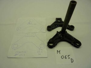 GILERA 98 124 150 piastra sterzo inferiore e superiore con canotto nera nuovo