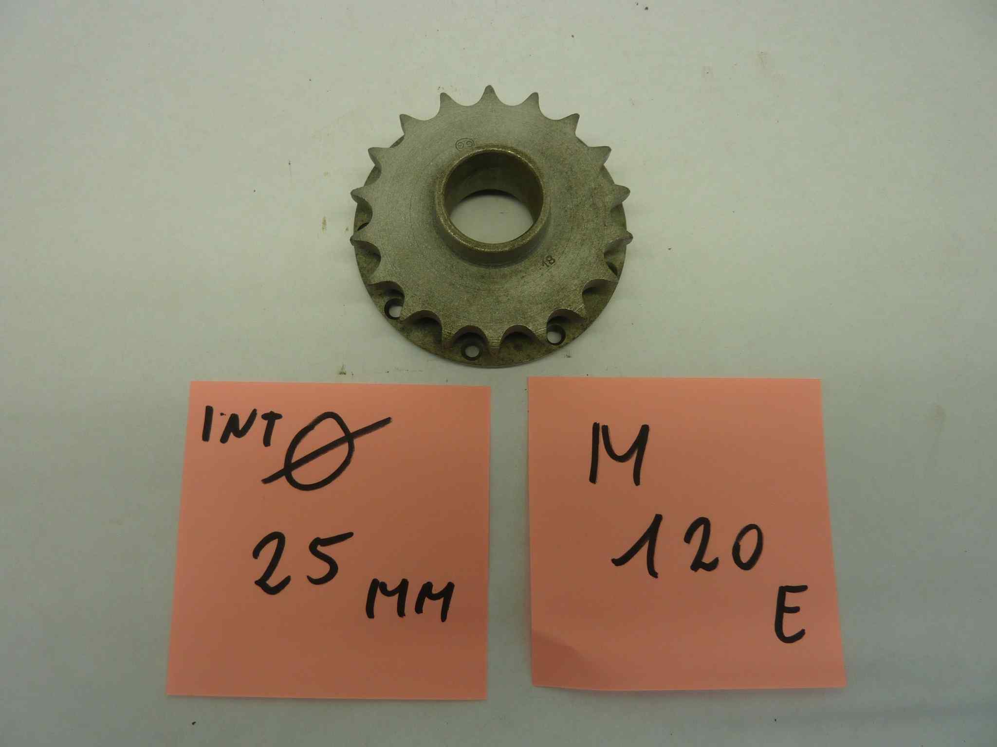 GILERA 150 GIUBILEO SPORT pignone campana frizione 18 denti originale nuovo