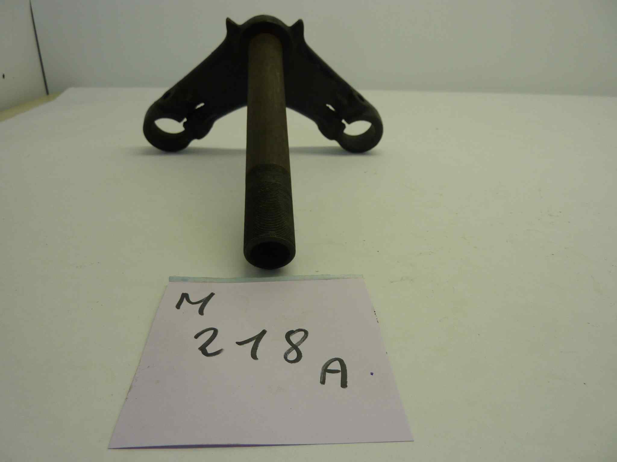 GILERA 300 PRIMA SERIE E TUTTI I MODELLI piastra di sterzo inferiore nera con canotto - immagine 3