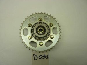 DUCATI MONSTER 600 mozzo posteriore con corona usata 40 denti cod. Z40K00