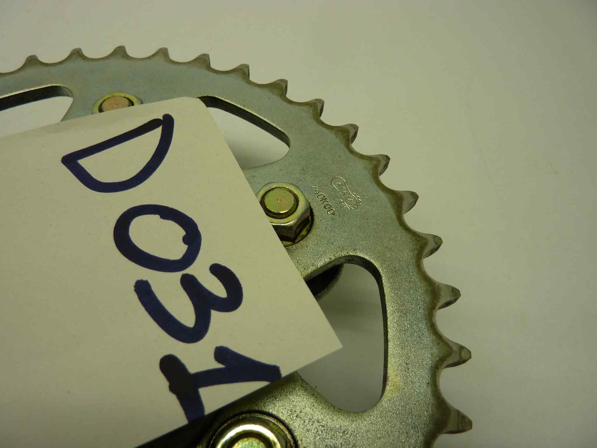 DUCATI MONSTER 600 mozzo posteriore con corona usata 40 denti cod. Z40K00 - immagine 3