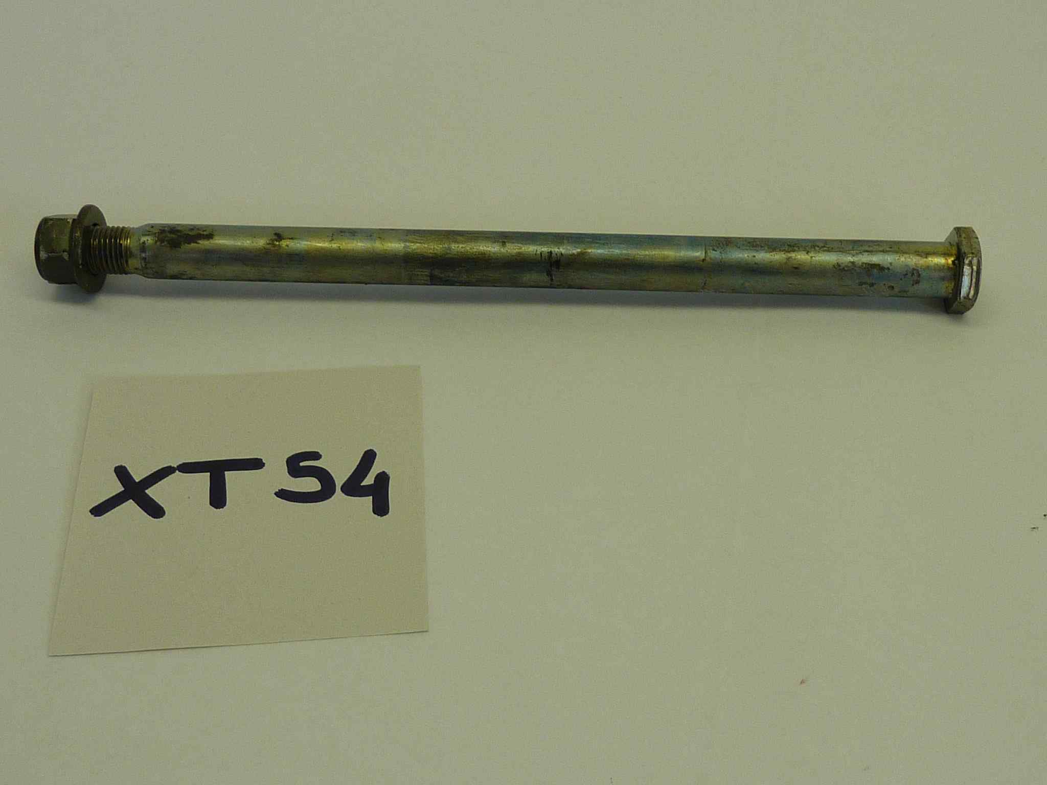 XT 660x 2004 perno supporto motore