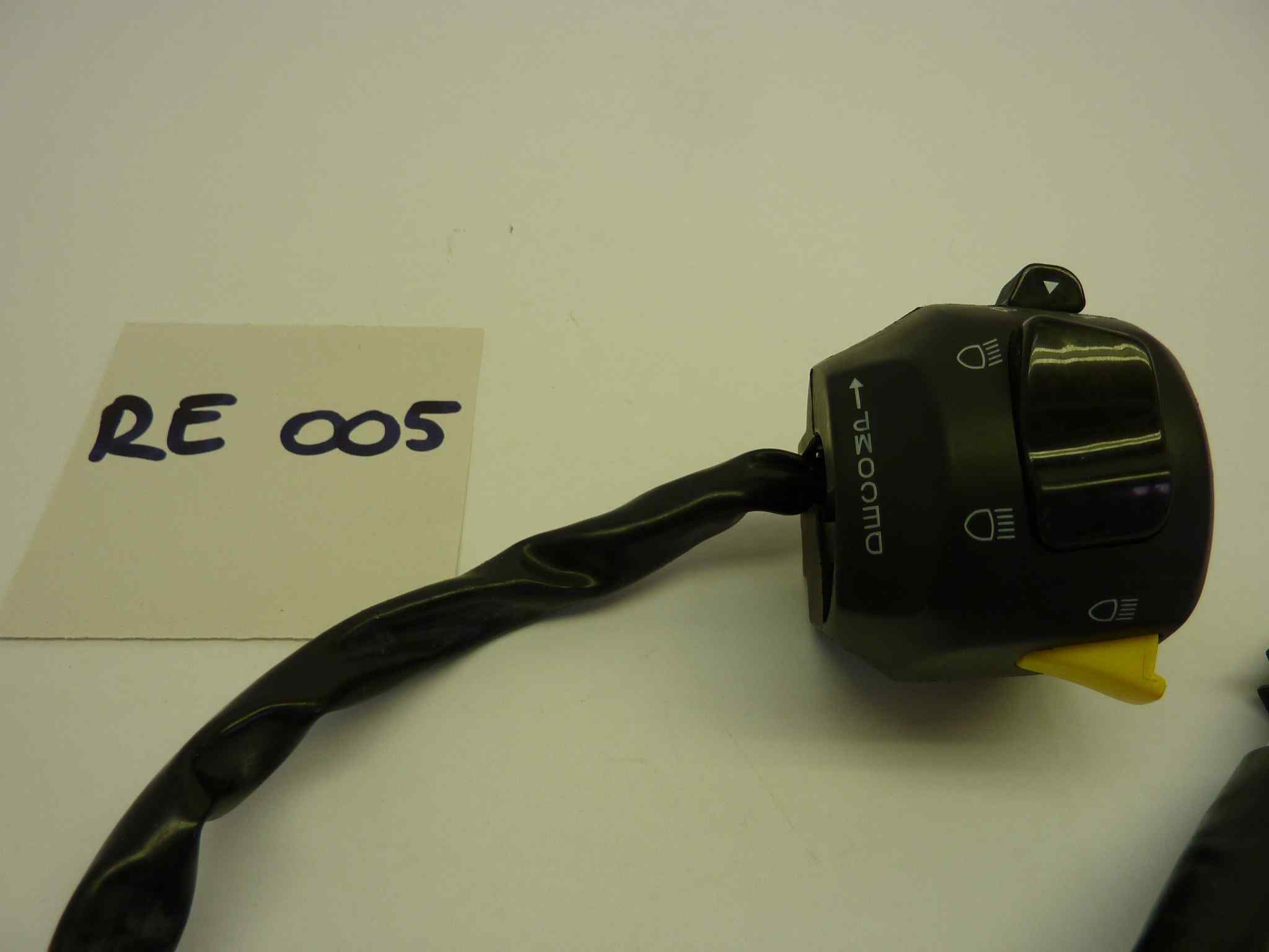 Royal Enfield vari modelli comando manubrio sinistro luci frecce - immagine 2