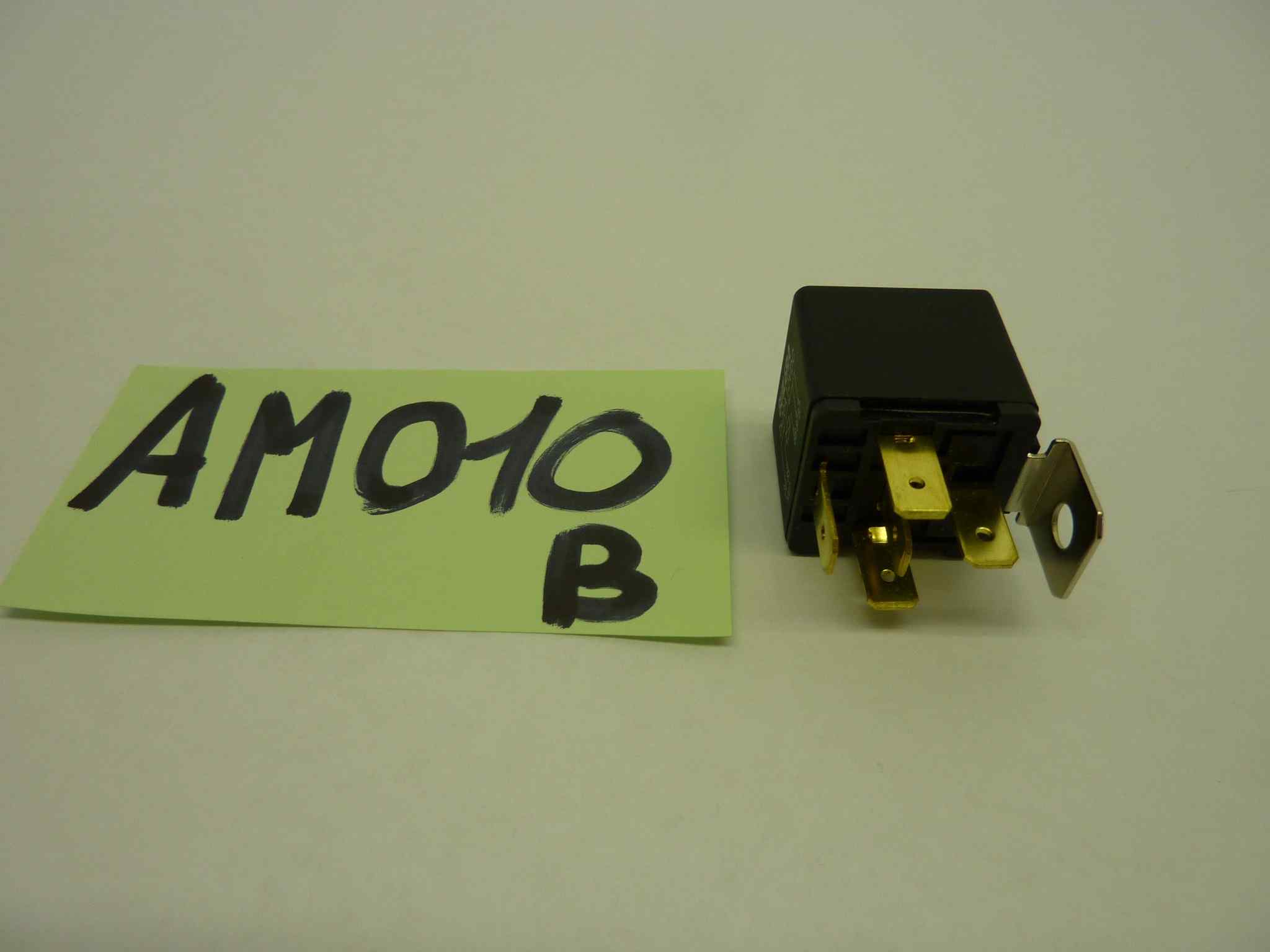 RELE GUILERA 2X20A 12VDC - immagine 4