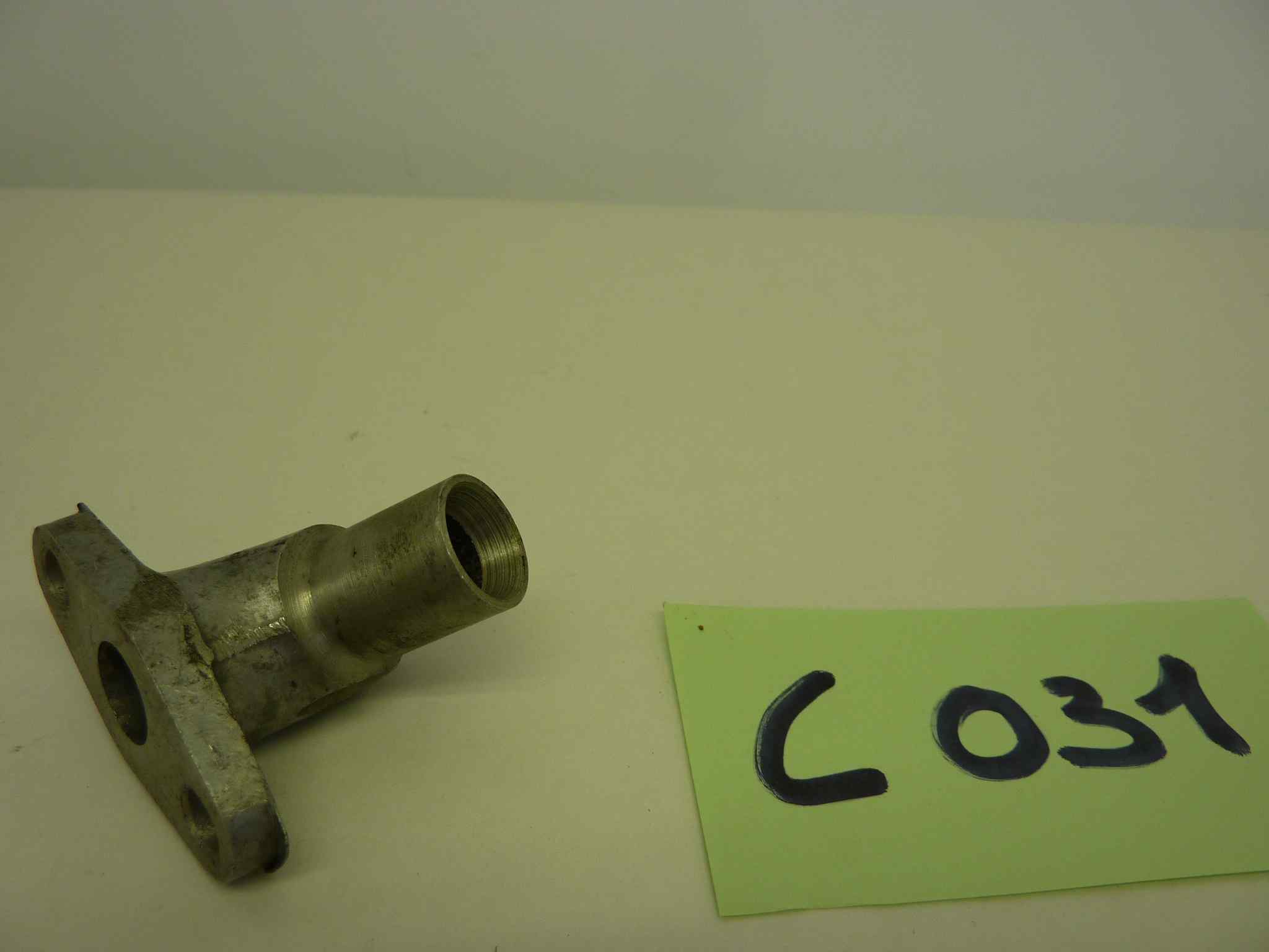 COLLETTORE CARBURATORE diam imbocco 16 mm int fori 35 - immagine 3