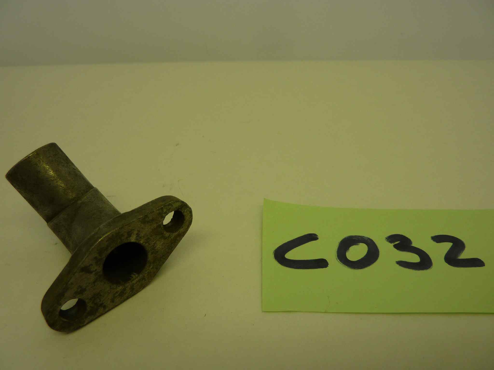 COLLETTORE CARBURATORE diam imbocco 18 mm int fori 35 - immagine 3