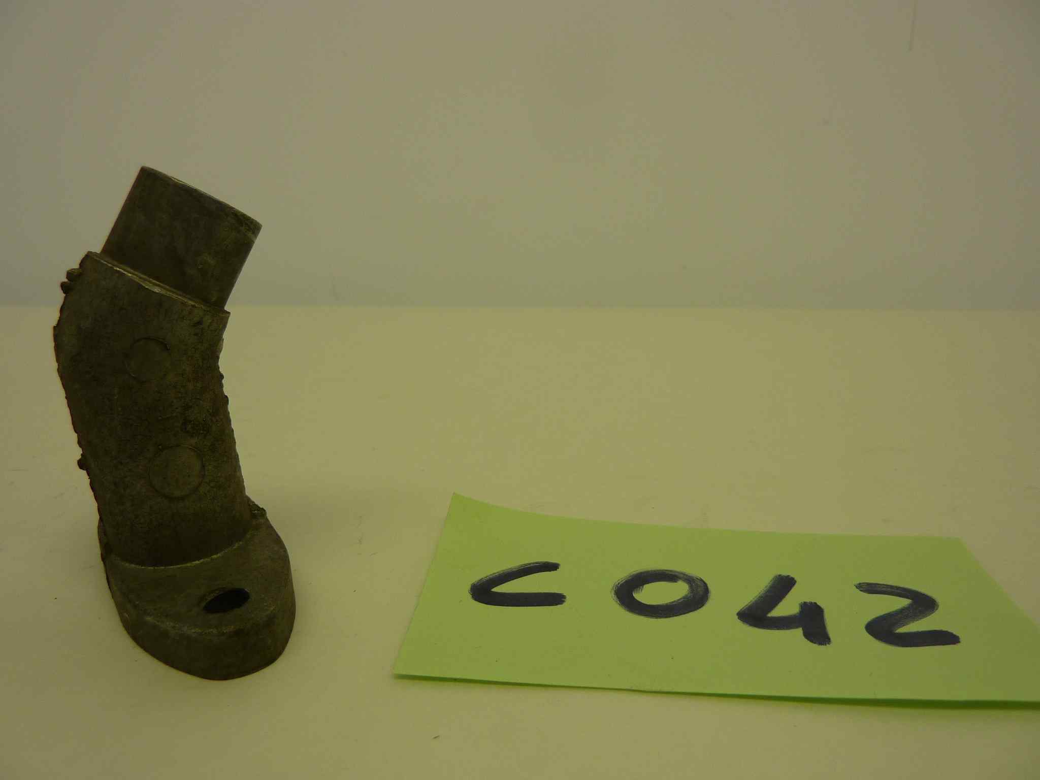 COLLETTORE CARBURATORE MINARELLI diam imbocco 18 mm int fori 46 - immagine 2