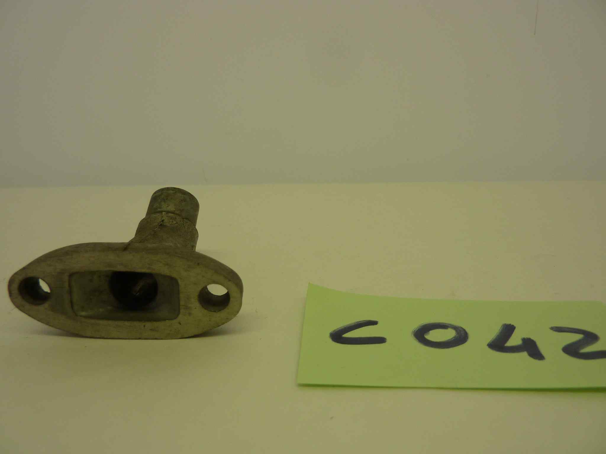 COLLETTORE CARBURATORE MINARELLI diam imbocco 18 mm int fori 46 - immagine 3