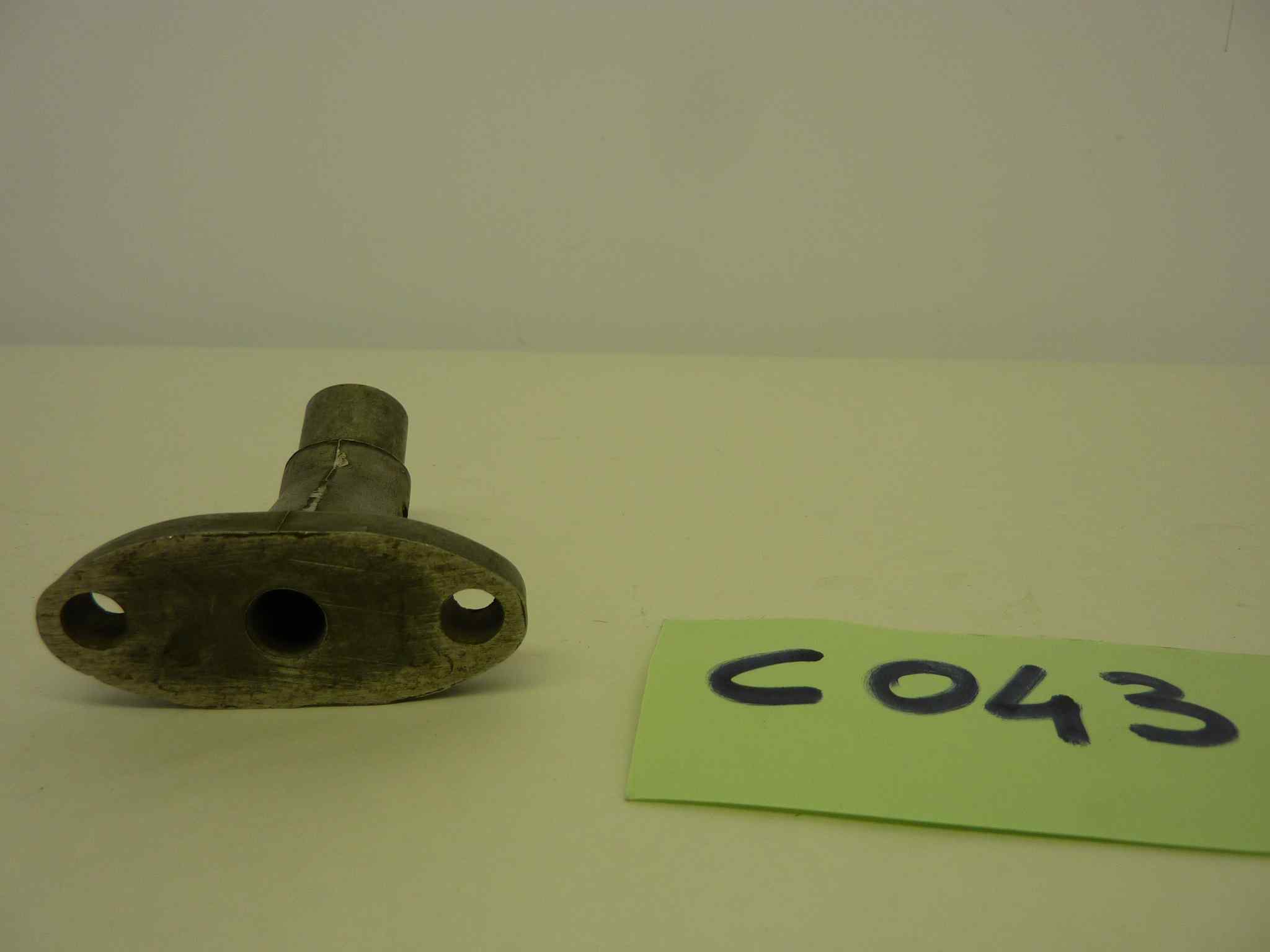 COLLETTORE CARBURATORE MINARELLI diam imbocco 18 mm int fori 46 - immagine 3