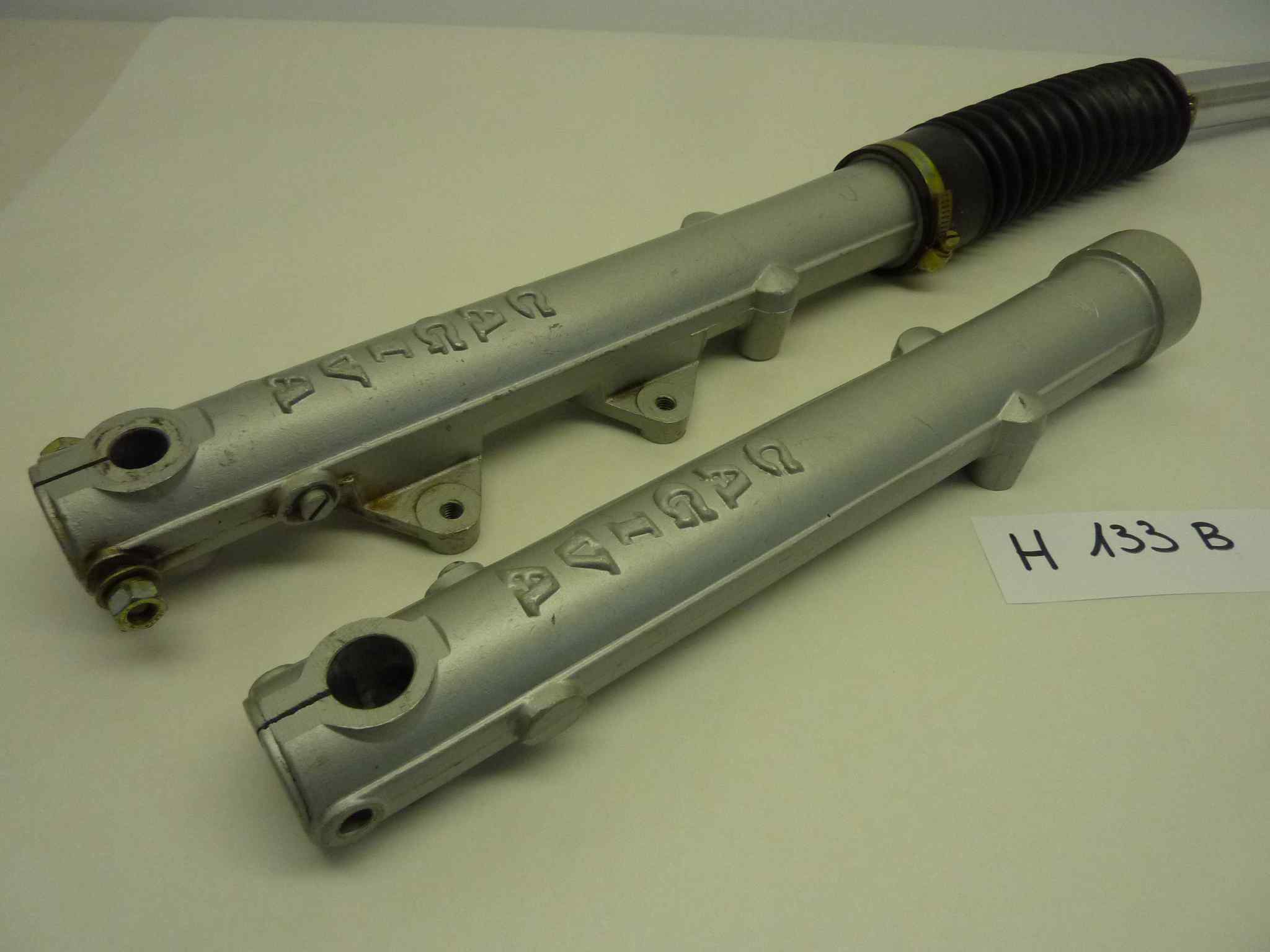 Aermacchi Cagiva SST 125 e compatibili forcelle anteriori foderi Betor