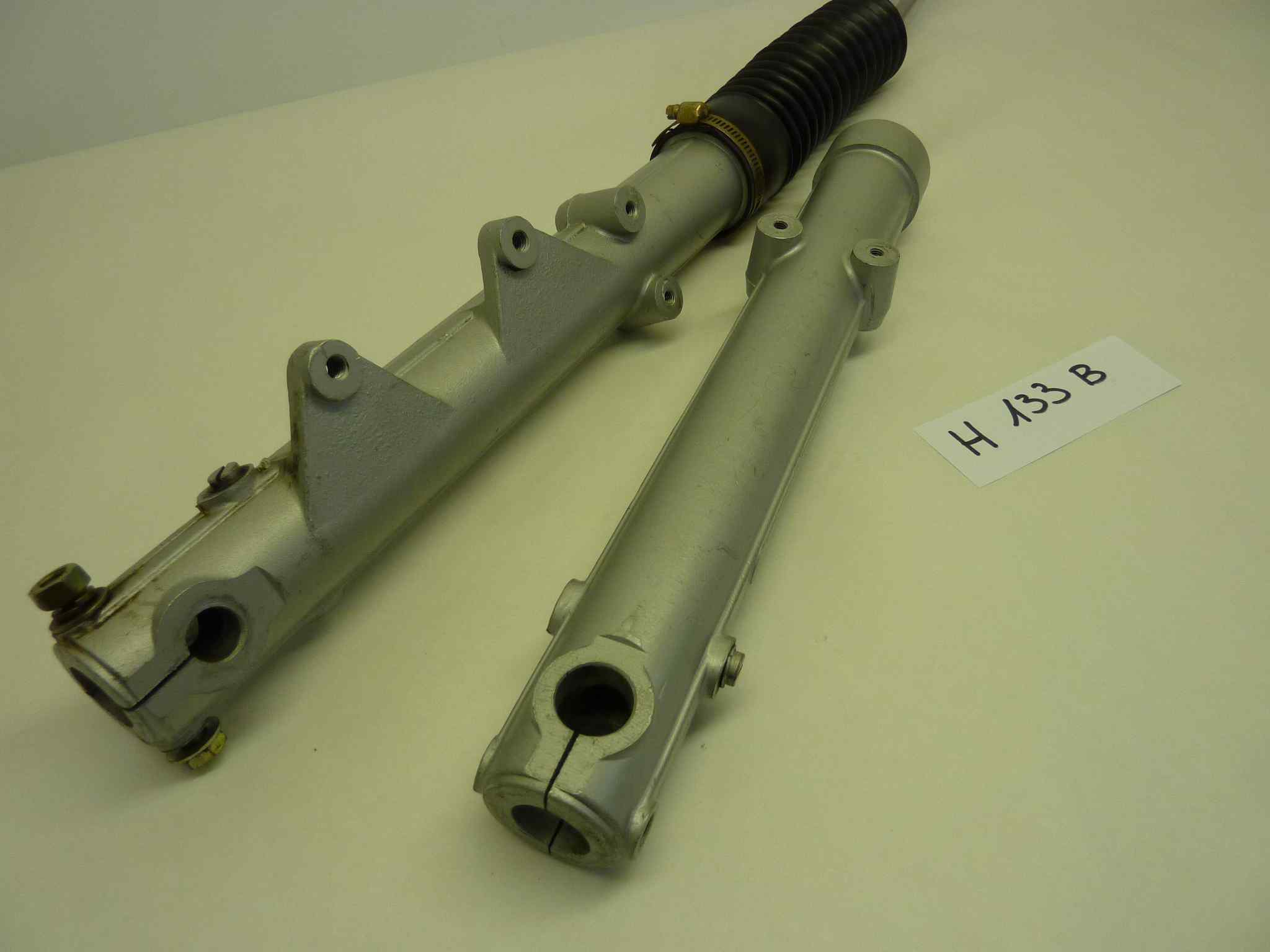 Aermacchi Cagiva SST 125 e compatibili forcelle anteriori foderi Betor - immagine 3