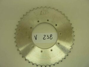 Corona regolarit√† moto epoca vari modelli 45 denti diam int 100 mm interasse fori 121 mm diam esterno 236 mm