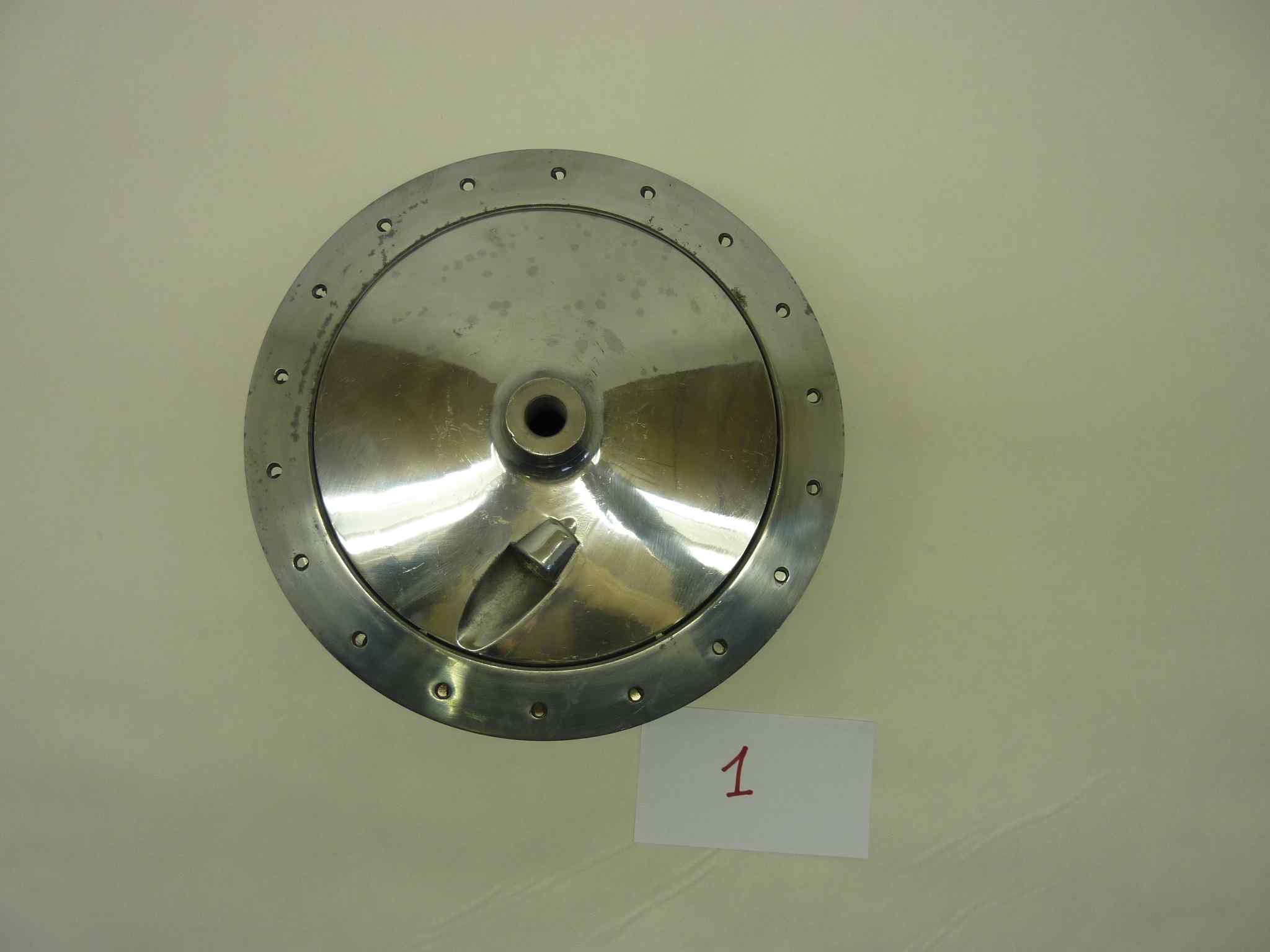 MOZZO AMADORI anteriore completo cod 6288 diametro 180 mm - piatto porta ganasce cod 6199 Ducati Scrambler, desmo, Gt, Rt tutte cilindrate e vari modelli epoca - immagine 4