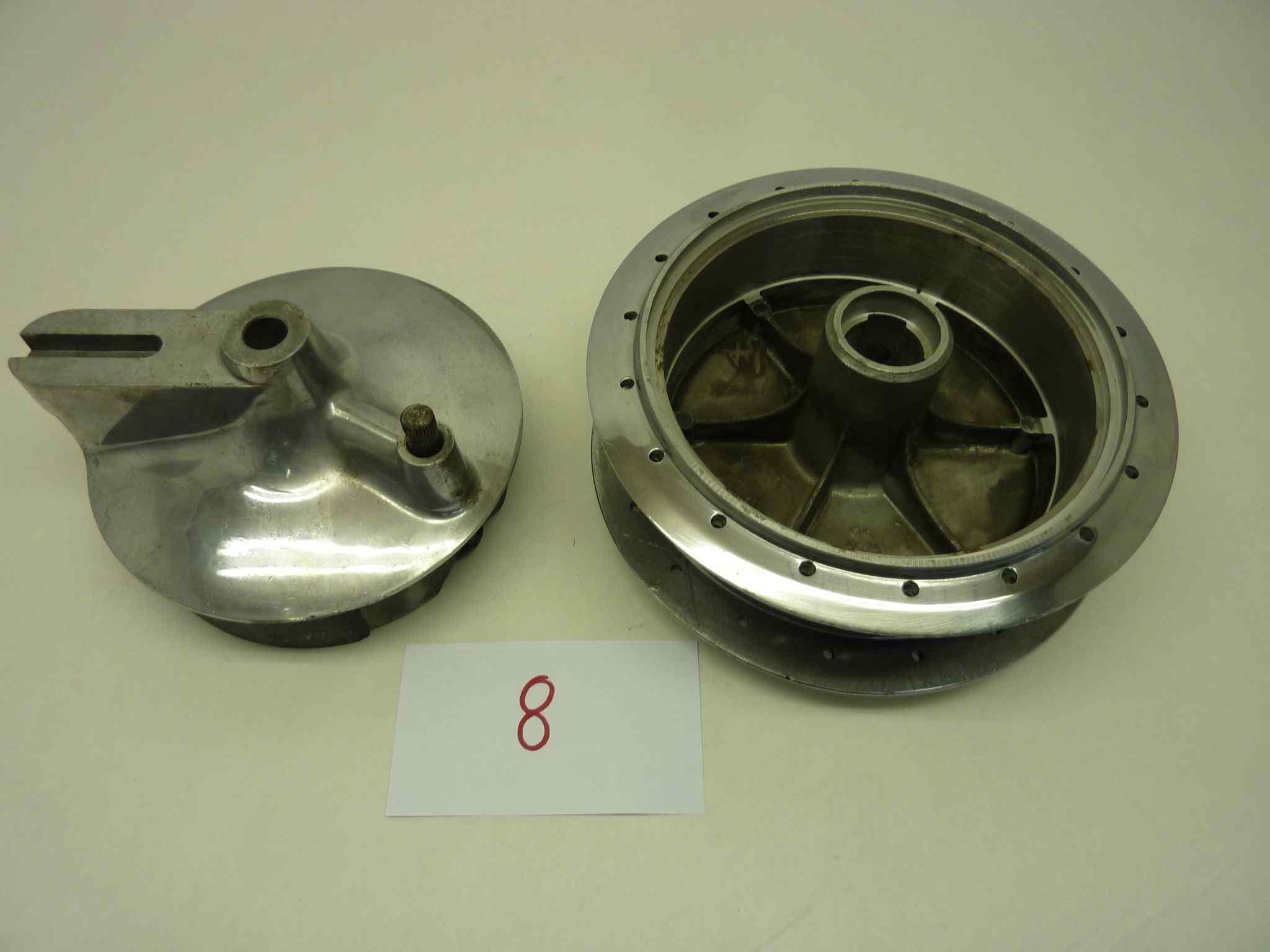 MOZZO POSTERIORE AMADORI CAMPAGNOLO cod 5074 diametro 158 mm - piatto porta ceppi ganasce completo cod 5114 - 36 raggi