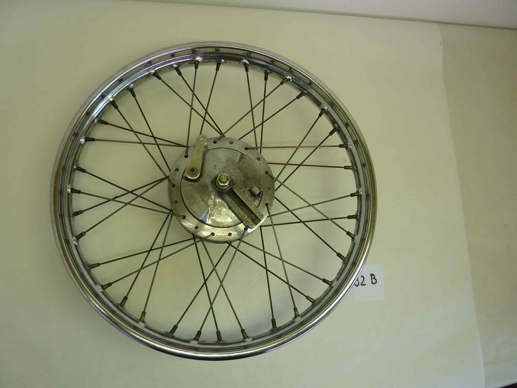 cerchio con MOZZO ANTERIORE NUOVO APRILIA COLIBRIMalaguti PRISMA NEGRINI MINARELLI PERIPOLI TECNOMOTO CERCHIO Pietro Beretta diam 485 mm
