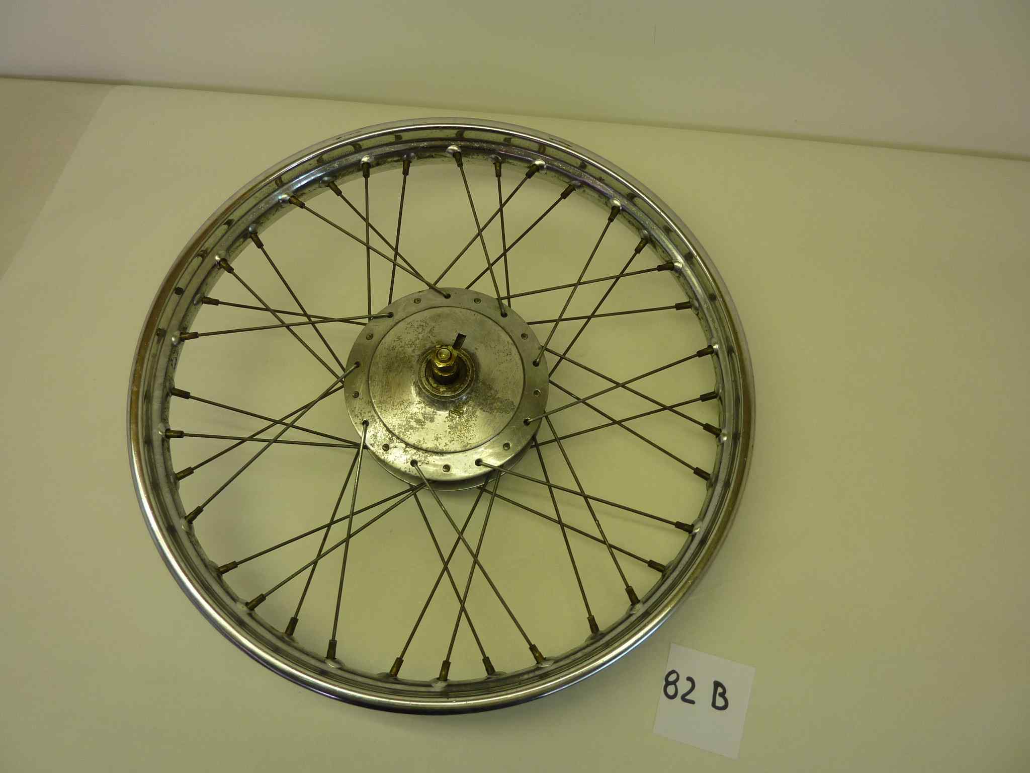 cerchio con MOZZO ANTERIORE NUOVO APRILIA COLIBRIMalaguti PRISMA NEGRINI MINARELLI PERIPOLI TECNOMOTO CERCHIO Pietro Beretta diam 485 mm - immagine 3
