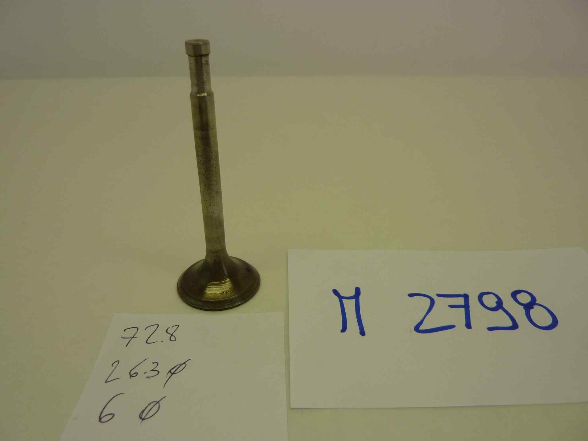 GILERA vari modelli valvola motore aspirazione o scarico Altezza totale 72,8 mm - diam stelo 6 mm - diam testa 26,3 mm