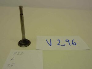 Valvola motore aspirazione o scarico moto epoca Altezza totale  72,2 mm - diam stelo 6 mm - diam testa 25,0 mm
