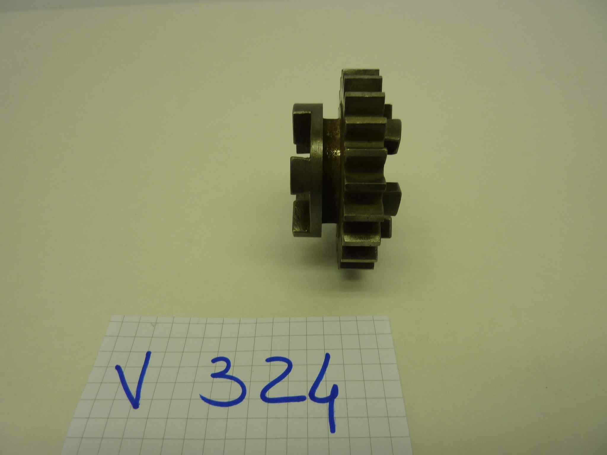 Ingranaggio Guzzi P4 23 denti diam esterno 62 mm - immagine 2