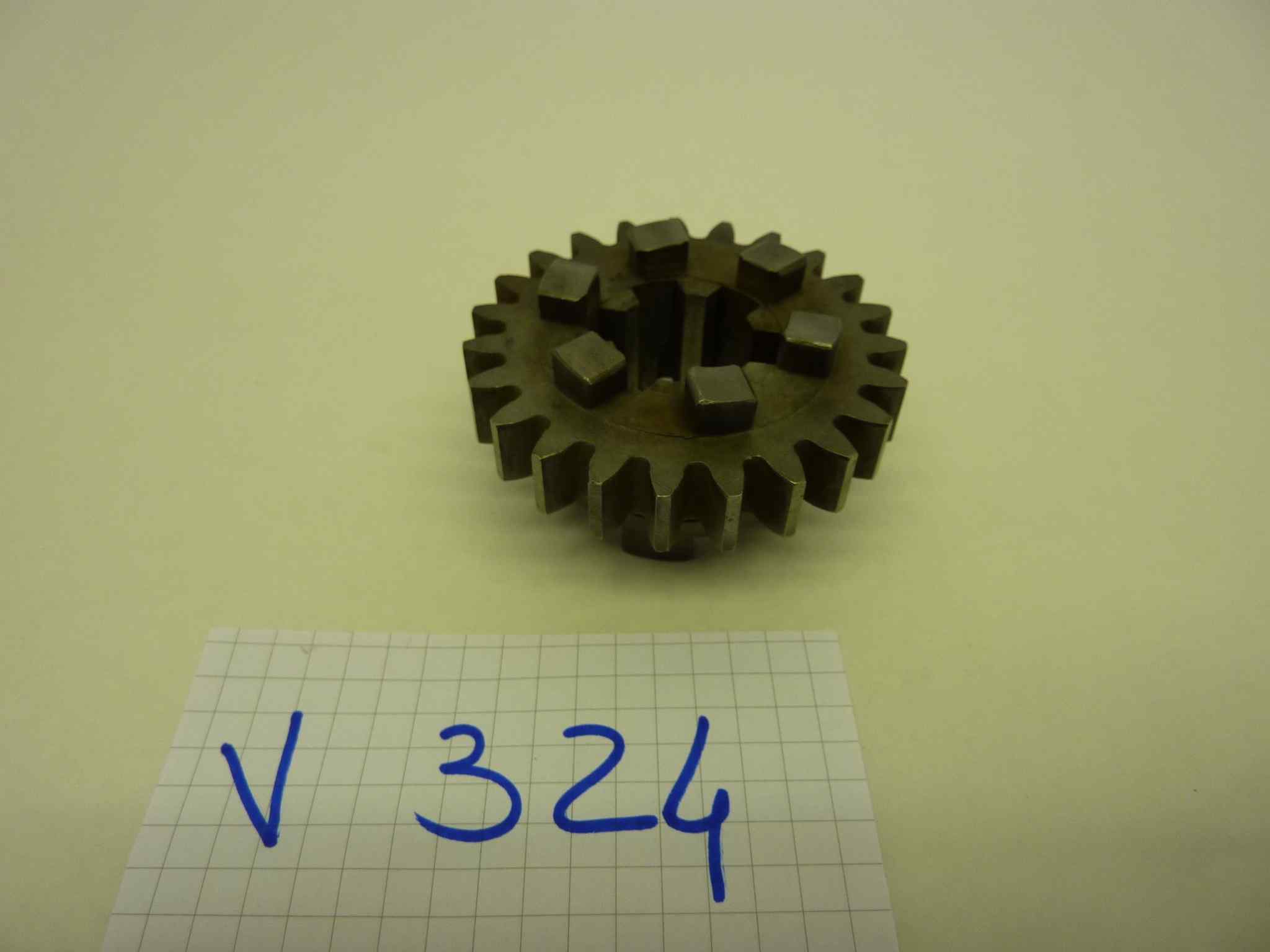 Ingranaggio Guzzi P4 23 denti diam esterno 62 mm - immagine 3