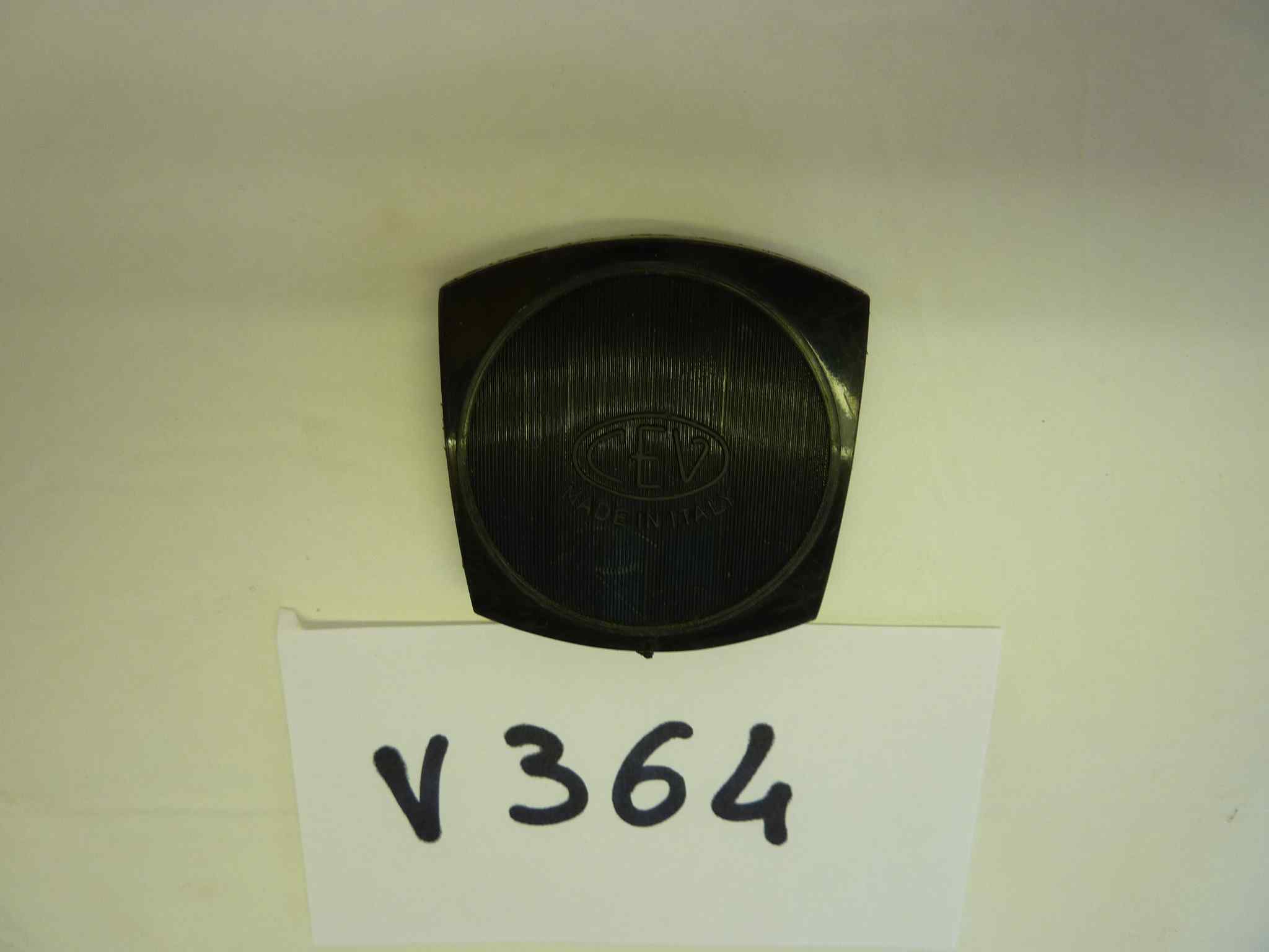 Tappo coperchio fanale CICLOMOTORE MOTO EPOCA faro CEV originale plastica diam foro mm 48 - immagine 4