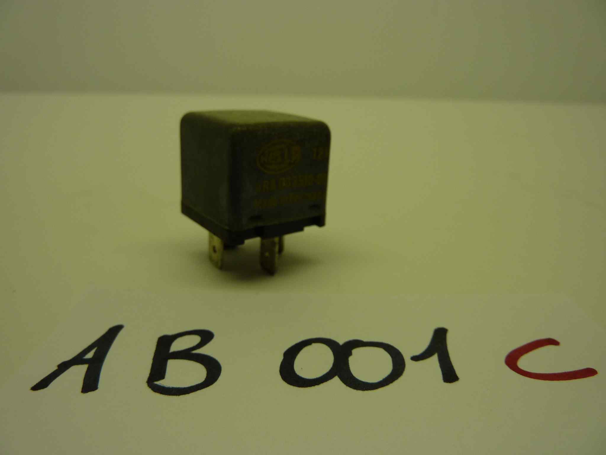 BMW K VARI MODELLI rele HELLA 12V 1 373586 4RA003510-05 - immagine 2