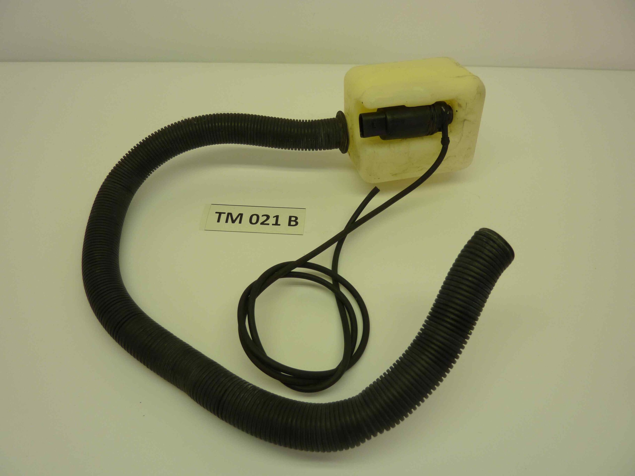 BMW C1 125 200 VASCHETTA SERBATOIO LIQUIDO LAVAVETRI CON POMPA COD 67128377612 61662329452