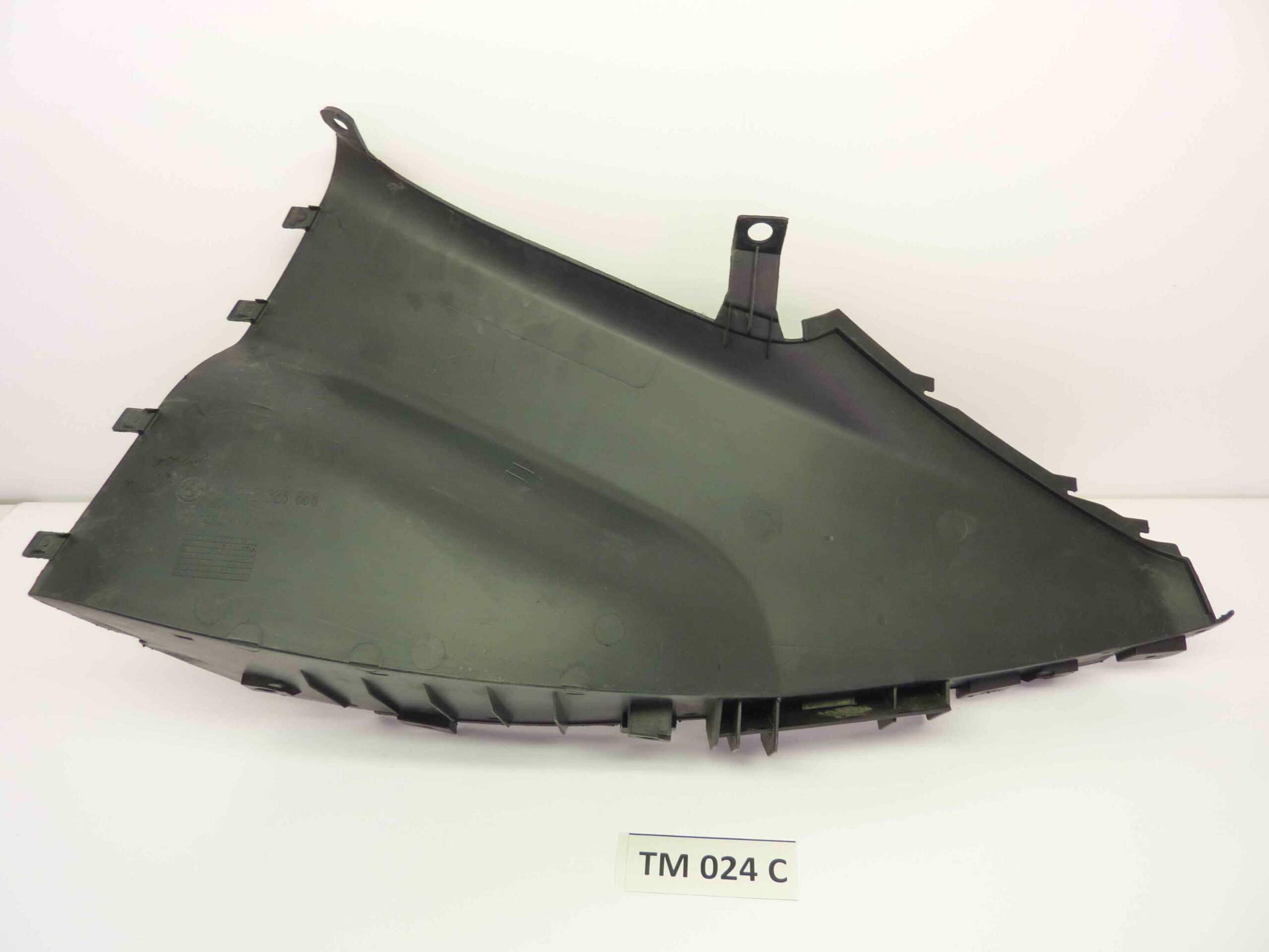 BMW C1 125 200 CARENA PLASTICA POGGIAPIEDI DESTRA COD 46632328868 - immagine 3