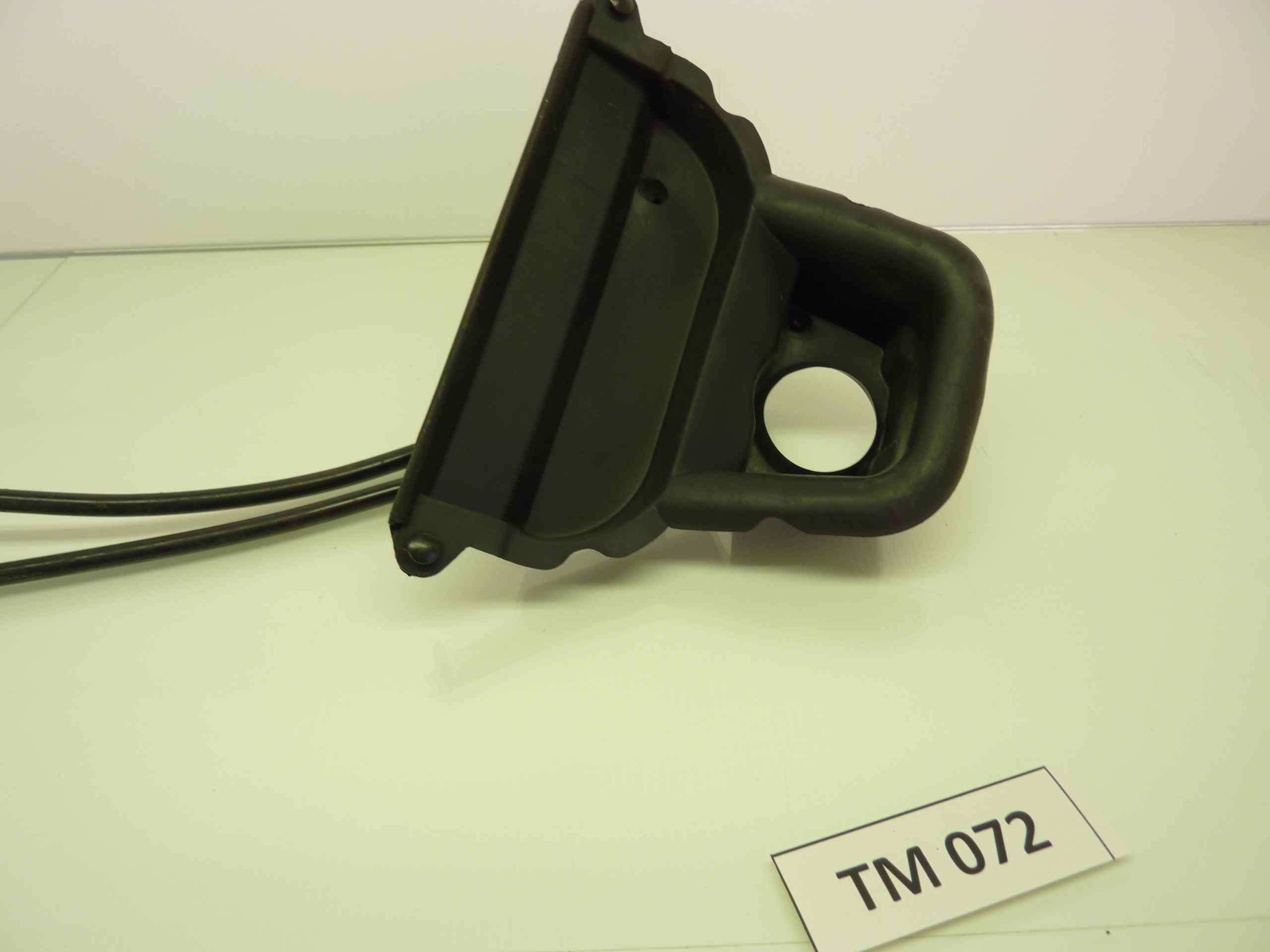 BMW C1 125 200 VASCHETTA GOMMA TAPPO SERBATOIO BENZINA CARBURANTE COD 2329613 - immagine 4