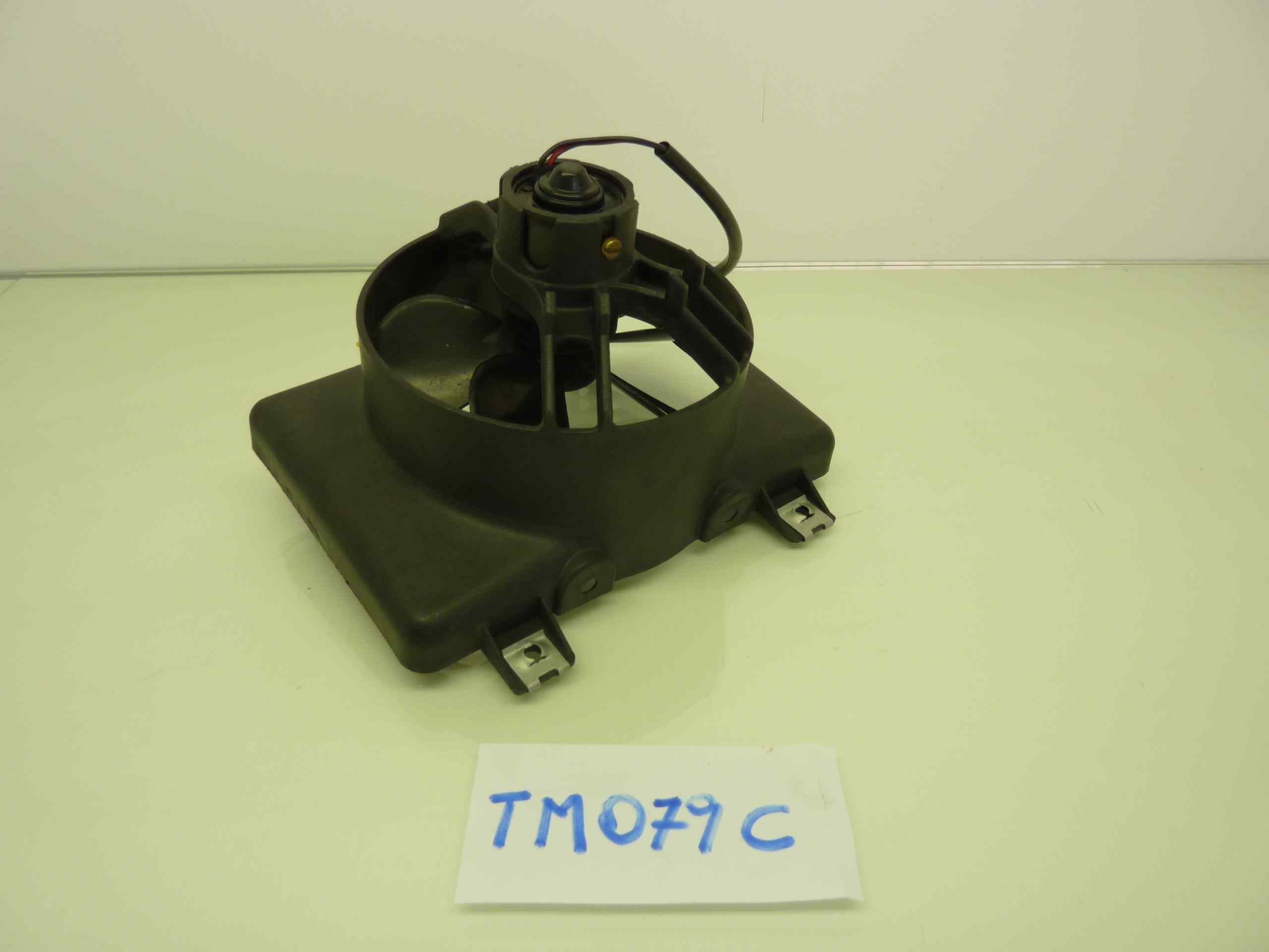 BMW C1 200 VENTOLA RAFFREDDAMENTO RADIATORE - immagine 3