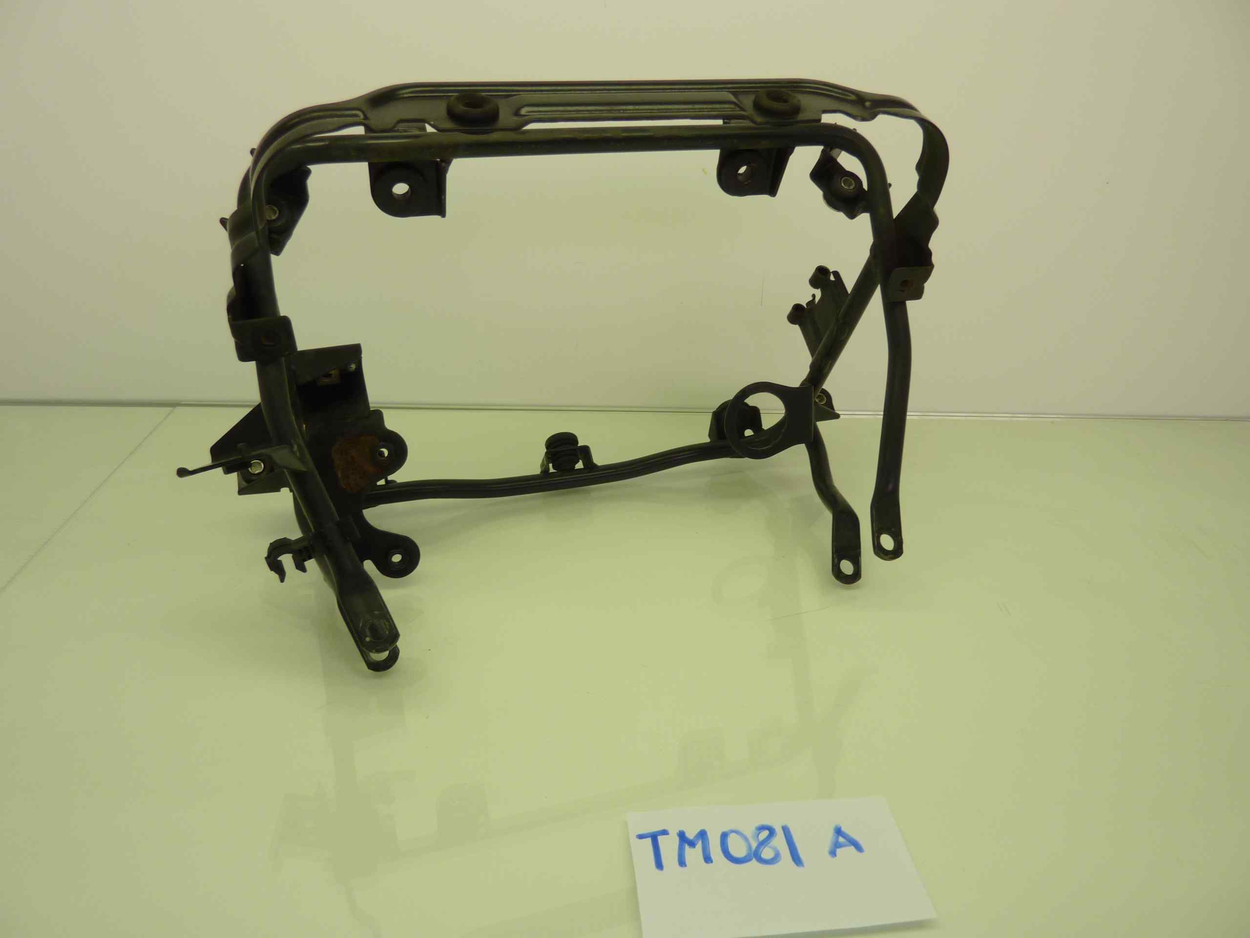 BMW C1 200 SUPPORTO TELAIO STAFFA RADIATORE VENTOLA FARO - immagine 2