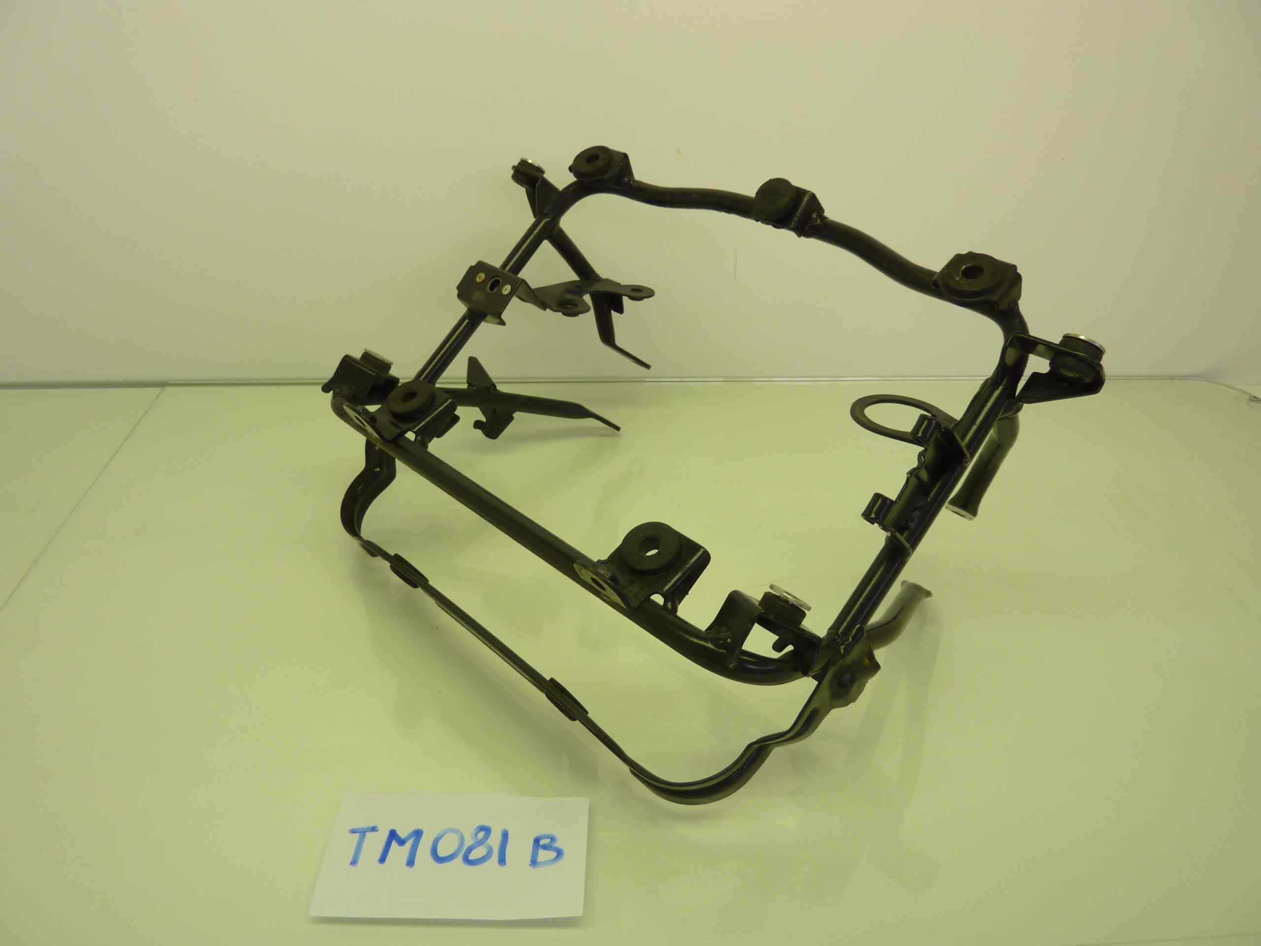 BMW C1 200 SUPPORTO TELAIO STAFFA RADIATORE VENTOLA FARO