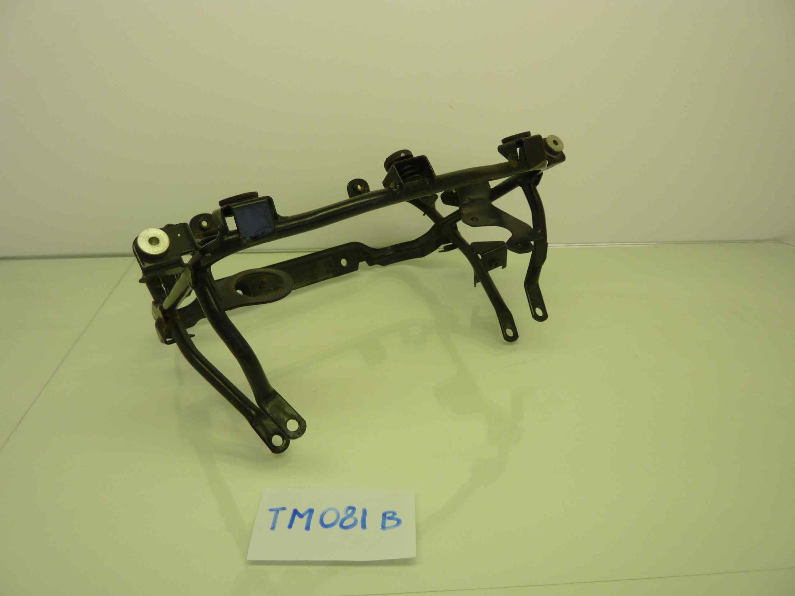 BMW C1 200 SUPPORTO TELAIO STAFFA RADIATORE VENTOLA FARO - immagine 2