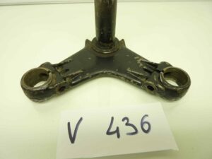 piastra sterzo moto ciclomotore epoca nera interasse steli 147 diametro steli 25 diametro canotto 25 mm