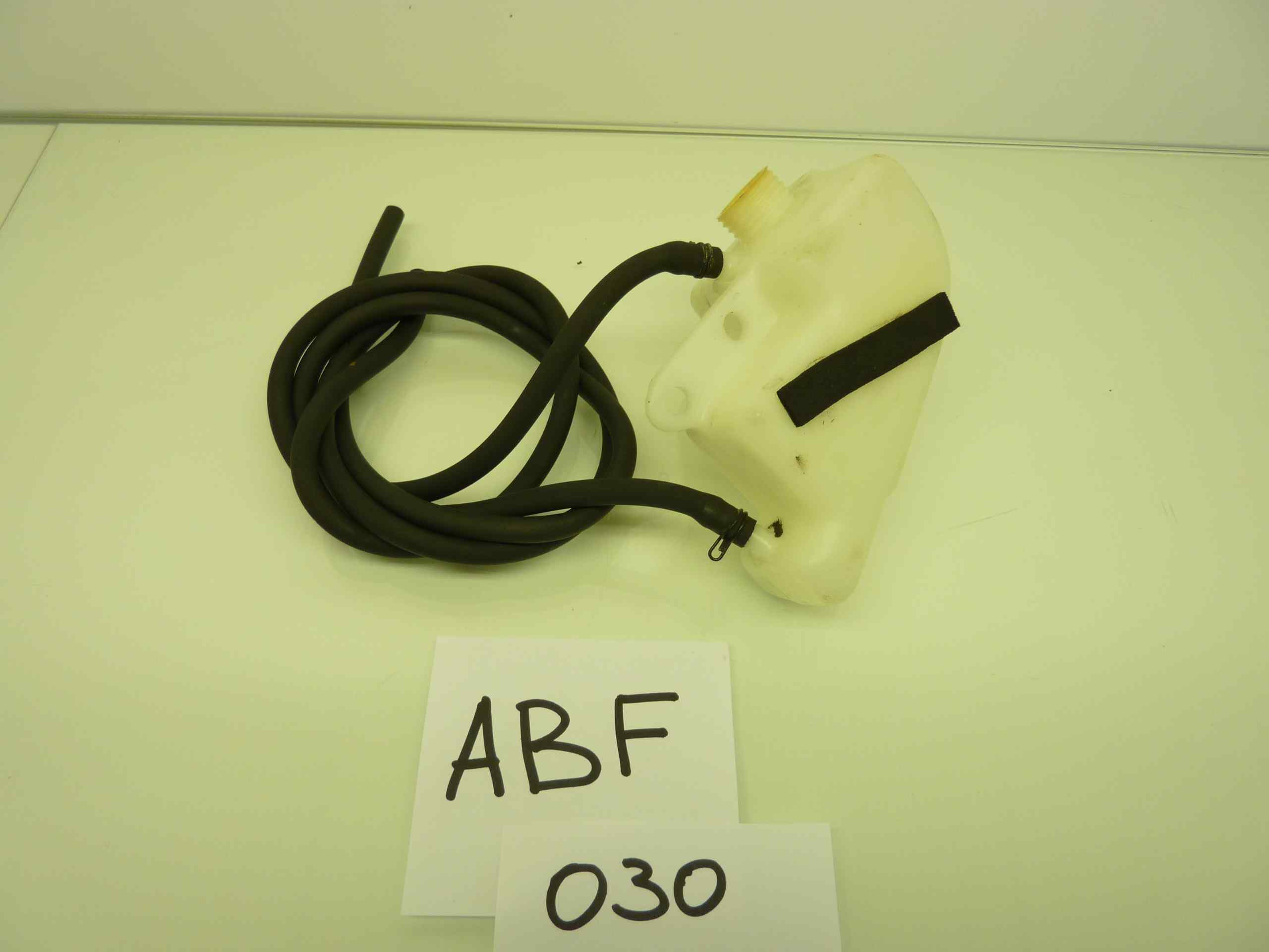 BMW F 650 mono vaschetta vaso espansione liquido raffreddamento cod 17112345015 - immagine 2