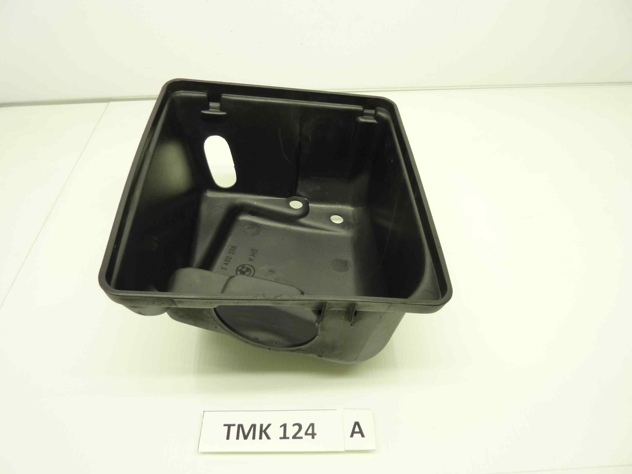 BMW K tutti modelli 84-96 parte superiore scatola aspirazione cod 1460338