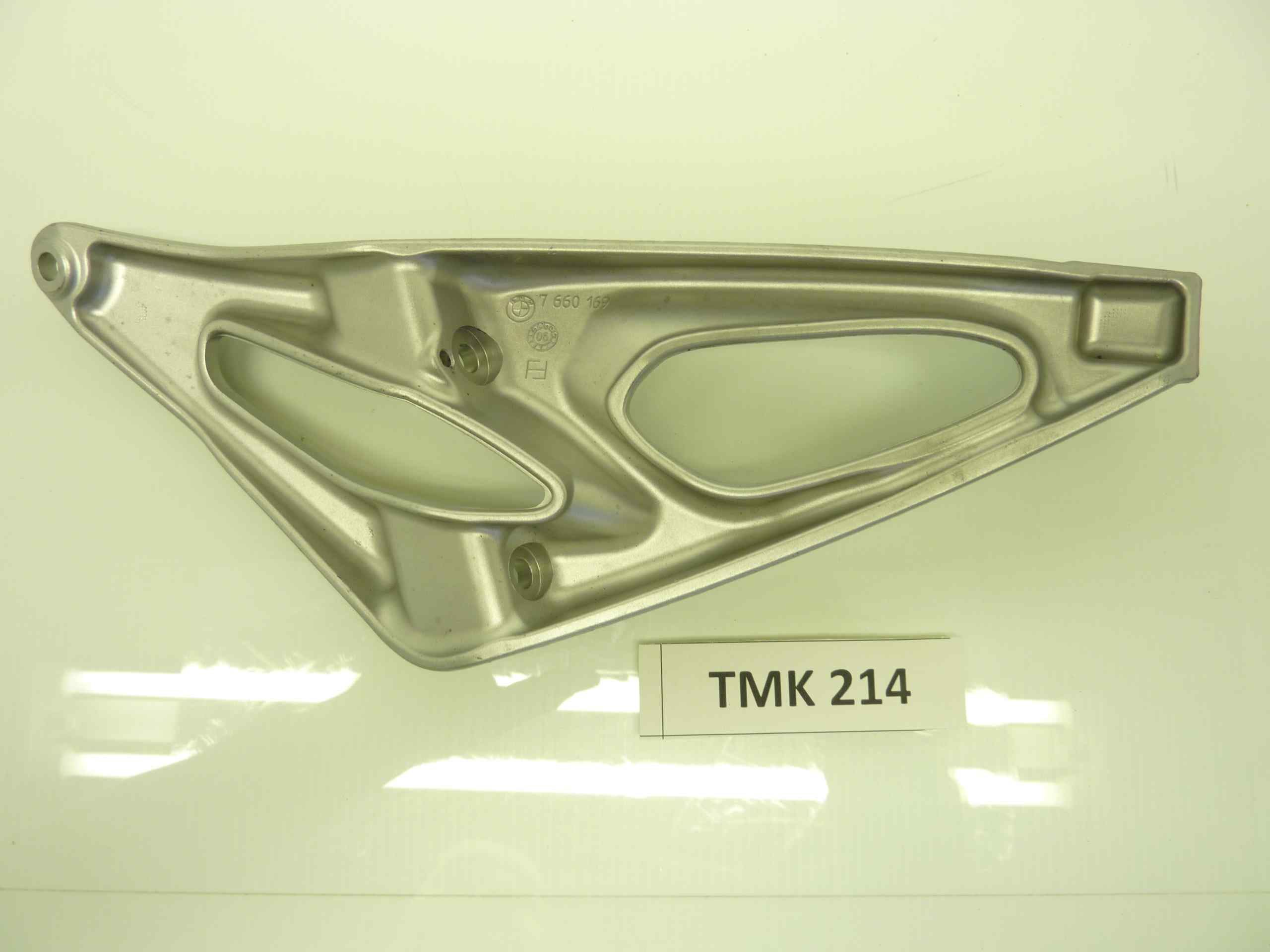 BMW K 1200 1300 piastra supporto pedana sinistra alluminio passeggero cod 7660169 - immagine 2