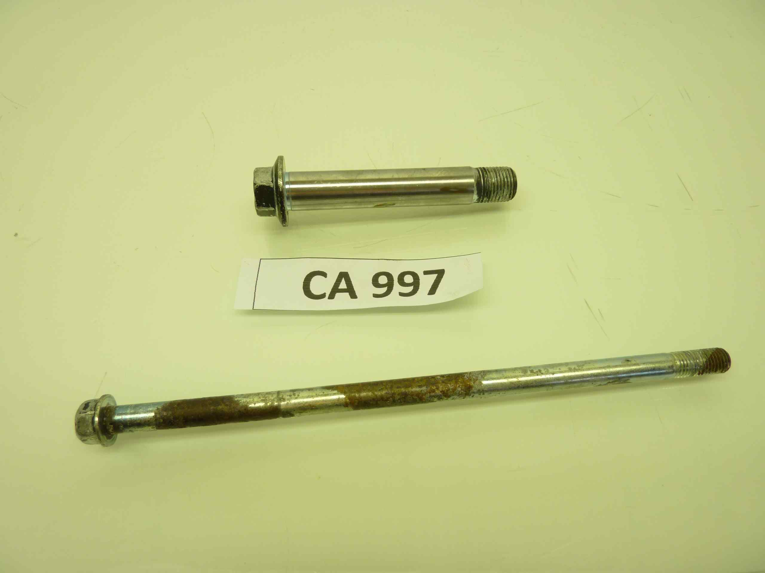 HONDA CBX 550 F F2 82-86 perni motore - immagine 3