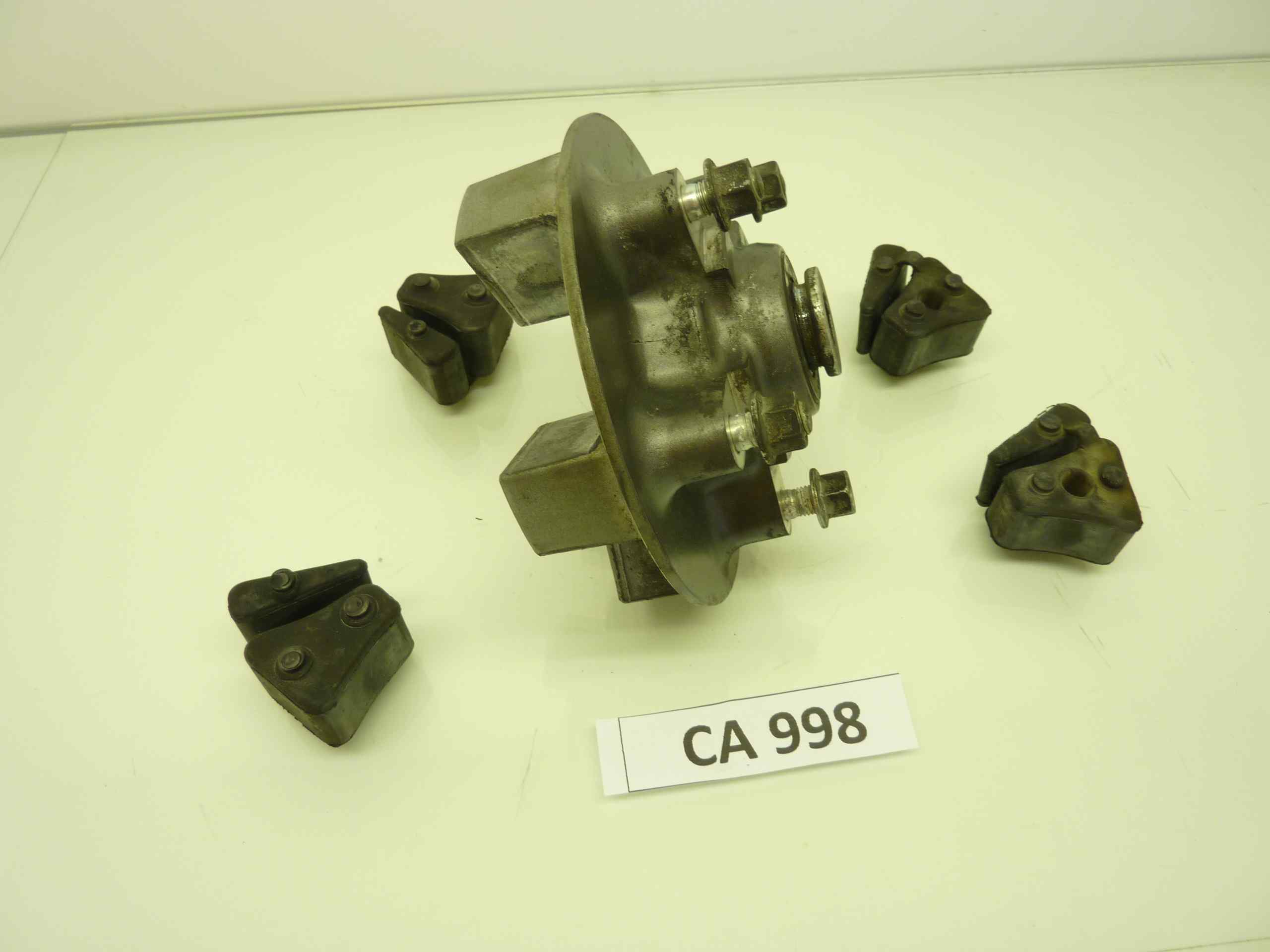 HONDA CBX 550 F F2 82-86 mozzo posteriore parastrappi - immagine 5