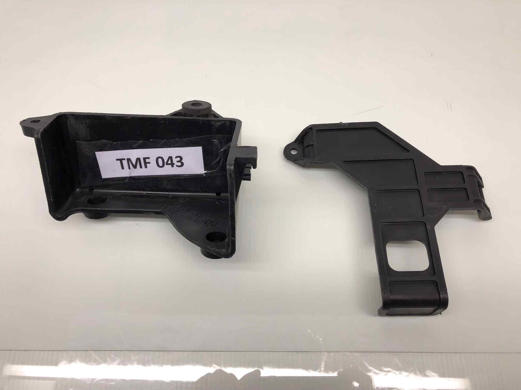 BMW F 650 mono supporto batteria cod 61212346400 - immagine 4