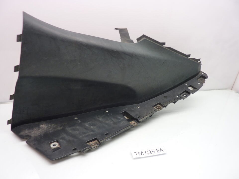 BMW C1 125 200 CARENA PLASTICA POGGIAPIEDI SINISTRA COD 46632328867