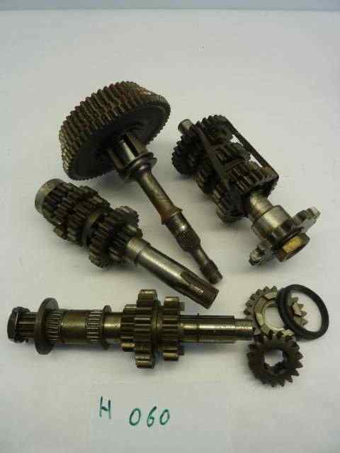 DUCATI (600 750 900 ??) cambio completo - immagine 4
