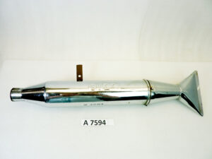 Marmitta Guzzi IGM 204/S  lungh tot  645 mm - distanza staffa imbocco 205 mm  - diam imbocco 37 mm - sinistra