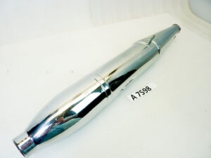 Marmitta Parilla Reactor B N 319510 varie moto epoca lungh tot 685 mm - distanza staffa imbocco 285 mm - diam imbocco 36 mm - diam centrale 83 mm - destra nuovo fondo di magazzino