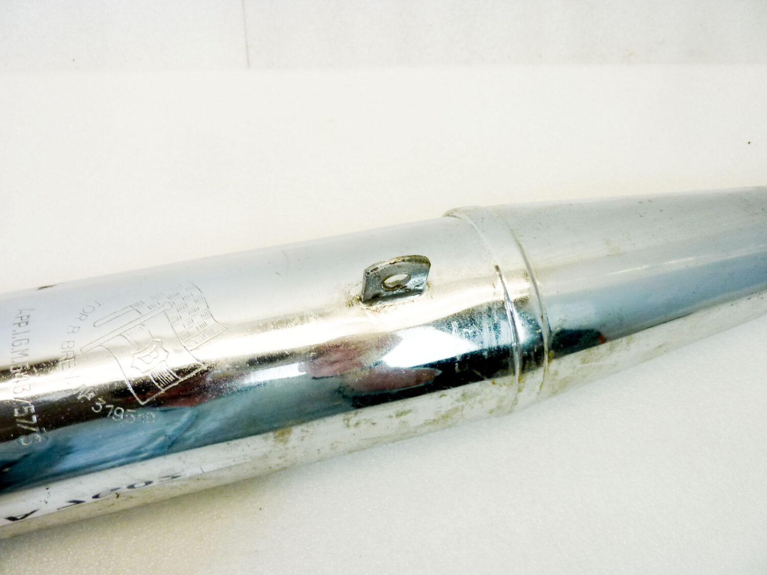Marmitta Parilla Reactor B N 319510 IGM 543/57/S varie moto epoca lungh tot 670 mm - distanza staffa imbocco 300 mm - diam imbocco 39 mm - diam centrale 82 mm nuovo fondo di magazzino - immagine 3