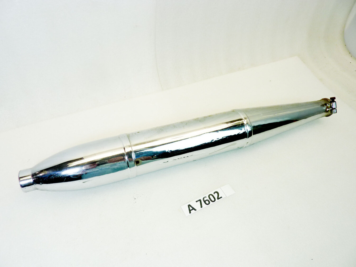 Marmitta Parilla Reactor B N 319510 IGM 543/57/S varie moto epoca lungh tot 670 mm - distanza staffa imbocco 300 mm - diam imbocco 39 mm - diam centrale 82 mm nuovo fondo di magazzino - immagine 6