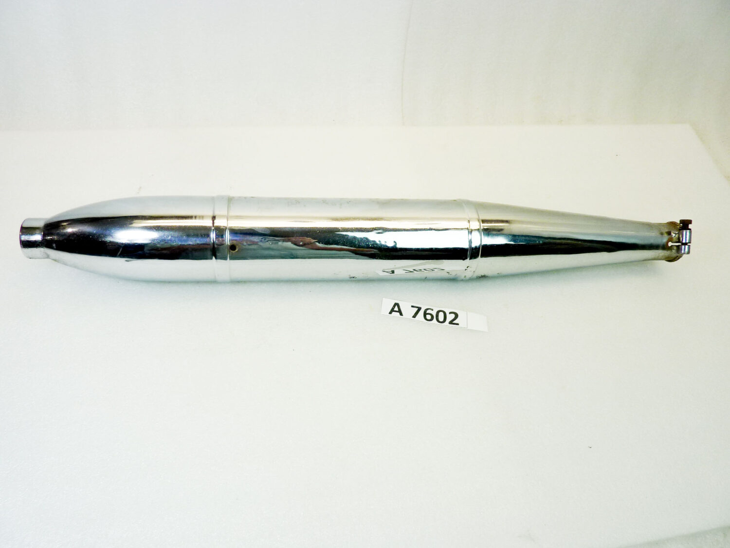 Marmitta Parilla Reactor B N 319510 IGM 543/57/S varie moto epoca lungh tot 670 mm - distanza staffa imbocco 300 mm - diam imbocco 39 mm - diam centrale 82 mm nuovo fondo di magazzino - immagine 9